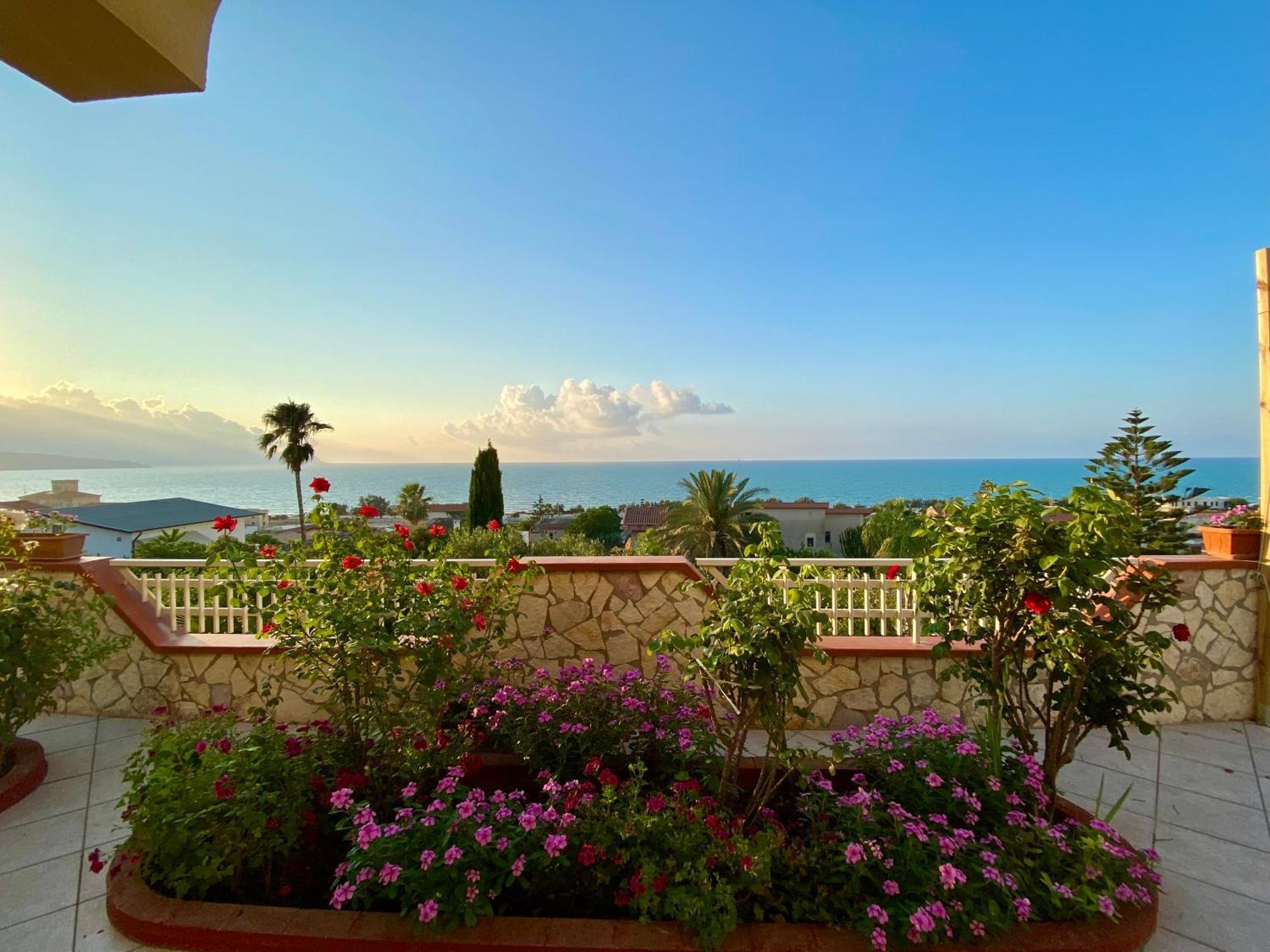 Villa Mare Giuggiola Алькамо-Марина Экстерьер фото